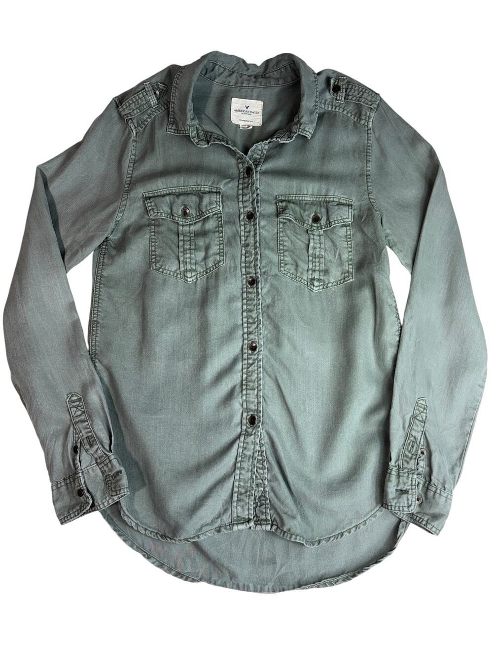 AMERICAN EAGLE women's boyfriend fit button down collared shirt XS